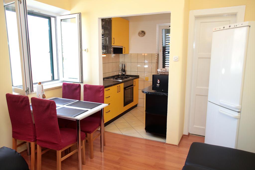 Rooms Carija Trogir Habitación foto