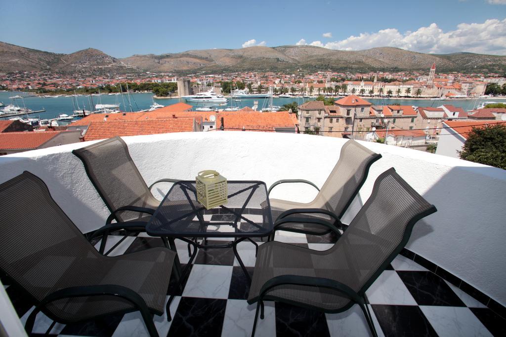 Rooms Carija Trogir Habitación foto